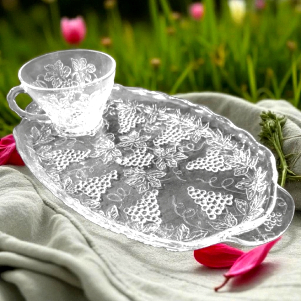 1 Vtg 50's Anchor Hocking Serva-Snack Set Clear Glass Plate Cup Grape